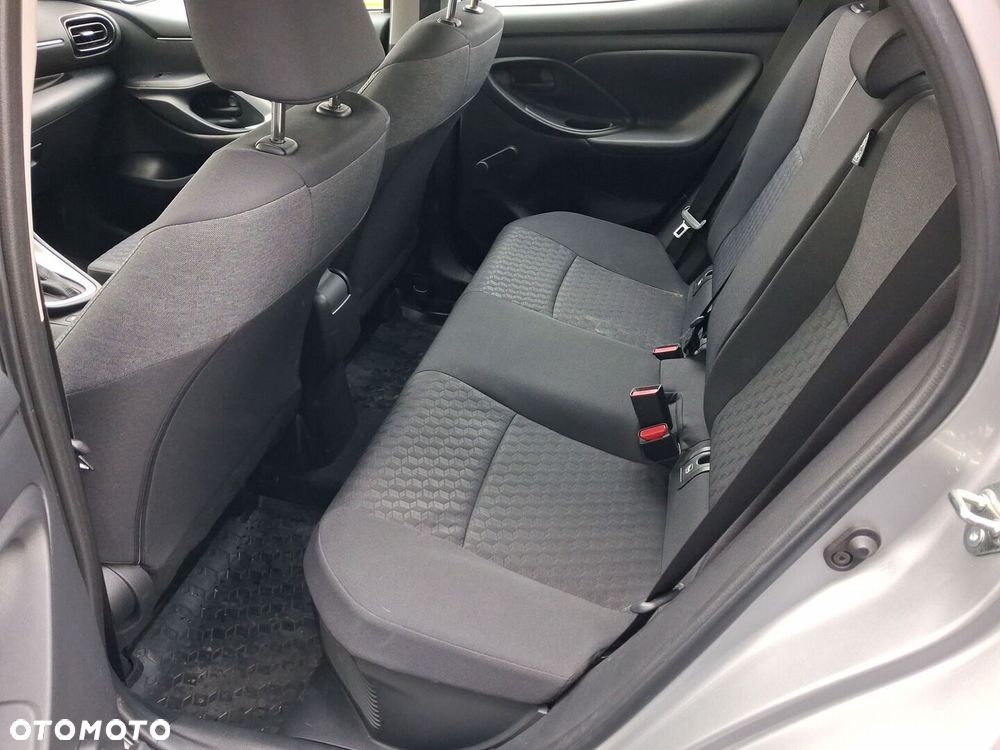 Toyota Yaris - 14