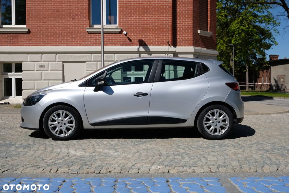 Renault Clio - 2