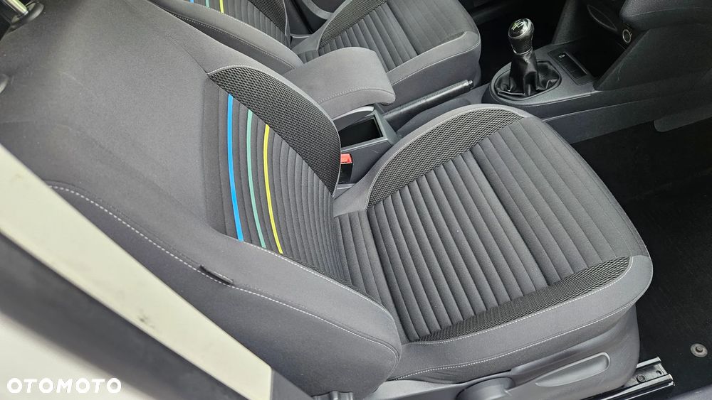 Volkswagen Caddy Comfortline - 18