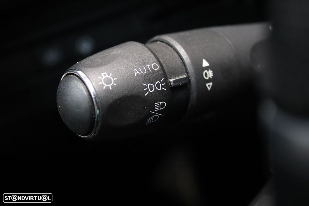 Peugeot 3008 1.2 PureTech GT EAT8 - 18