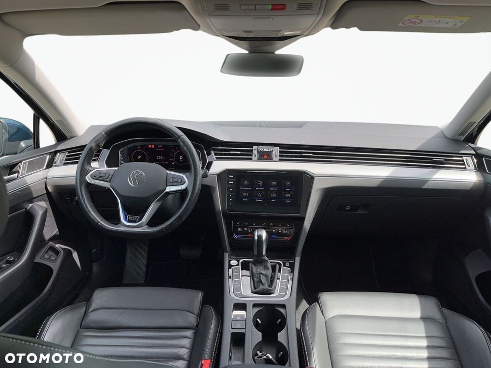 Volkswagen Passat Variant - 16