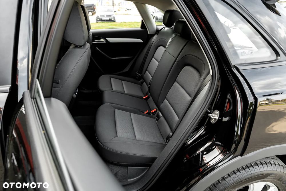 Audi Q3 2.0 TDI Design - 16
