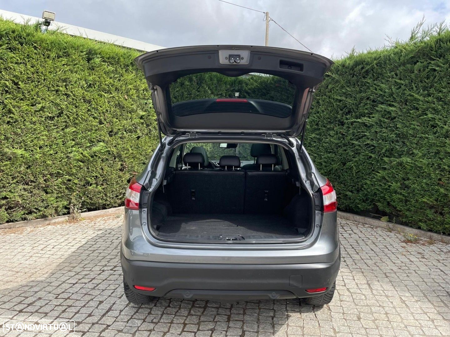Nissan Qashqai 1.5 dCi N-Connecta Business - 9