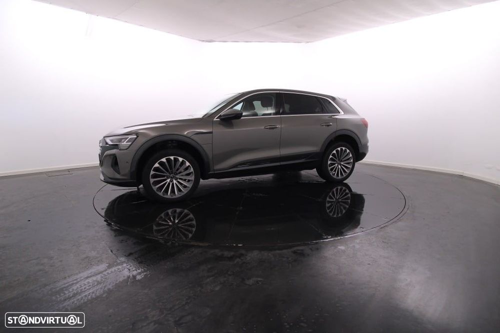 Audi Q8 e-Tron 55 quattro Advanced - 2