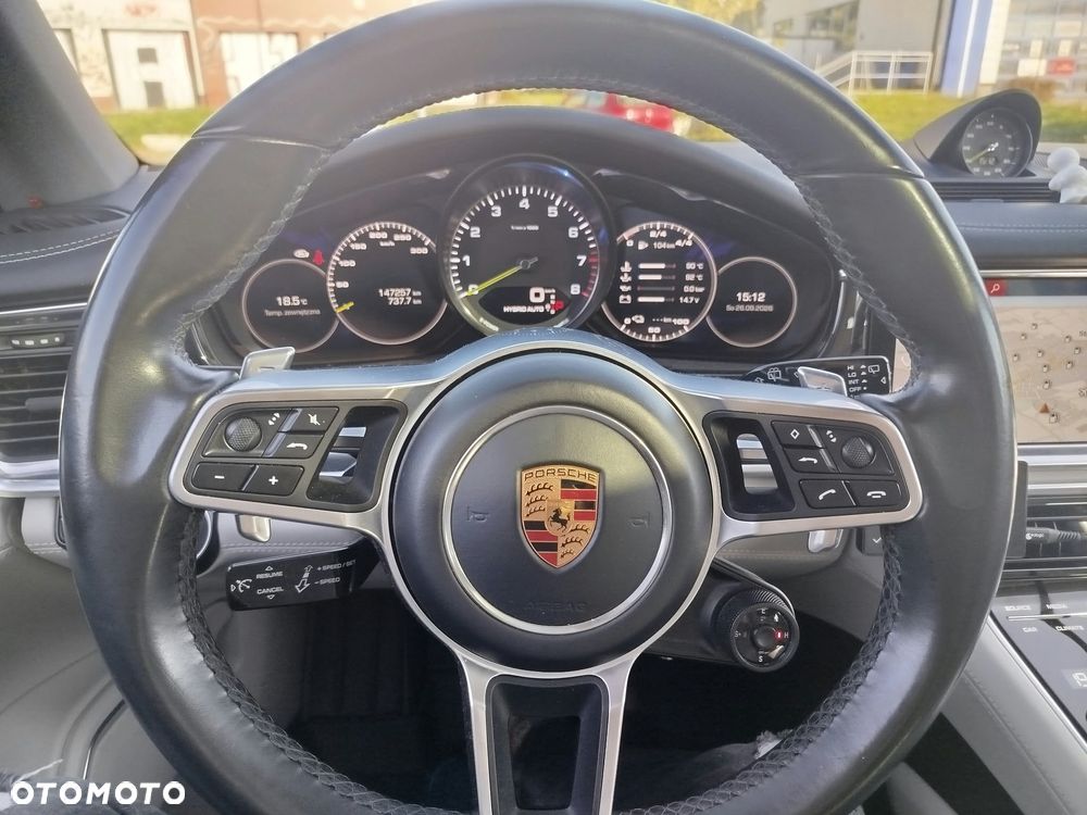 Porsche Panamera - 7