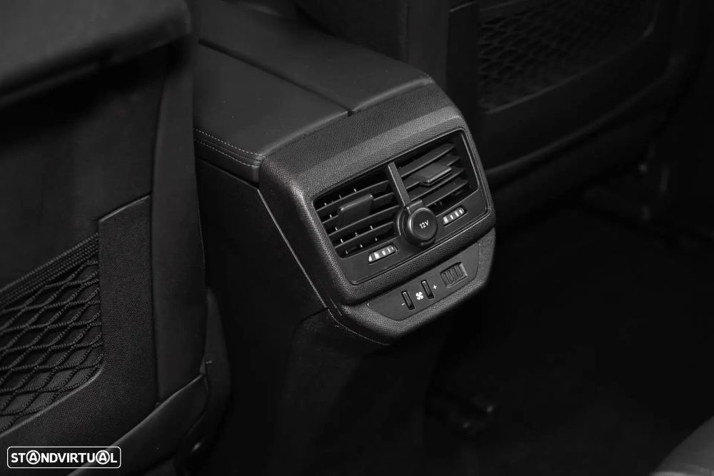 Peugeot 5008 BlueHDI 130 EAT8 Allure - 30