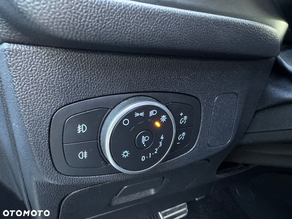 Ford Focus 1.5 EcoBlue Start-Stopp-System ST-LINE - 18