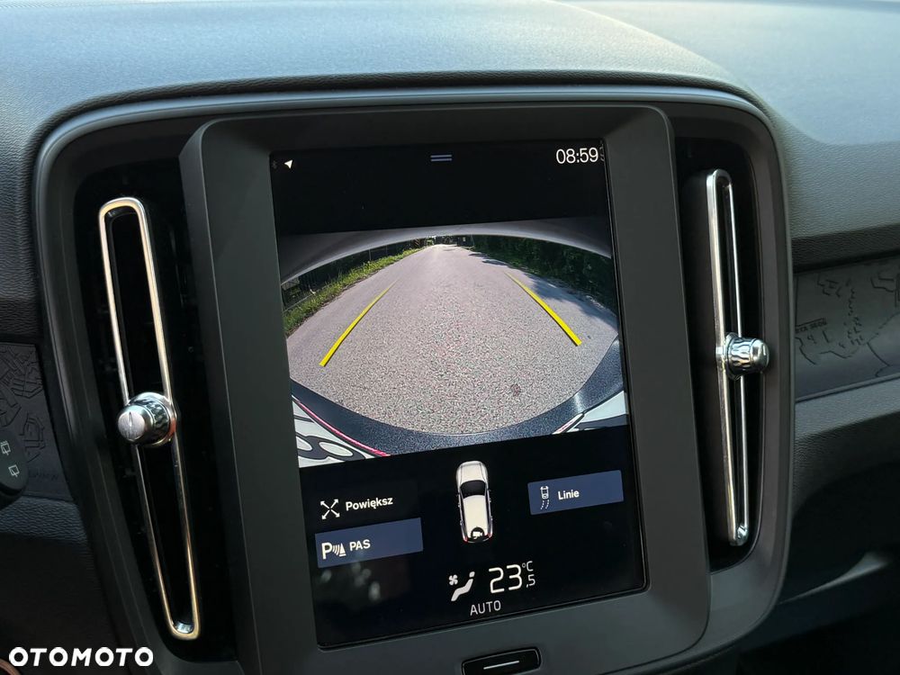 Volvo XC 40 T3 - 16