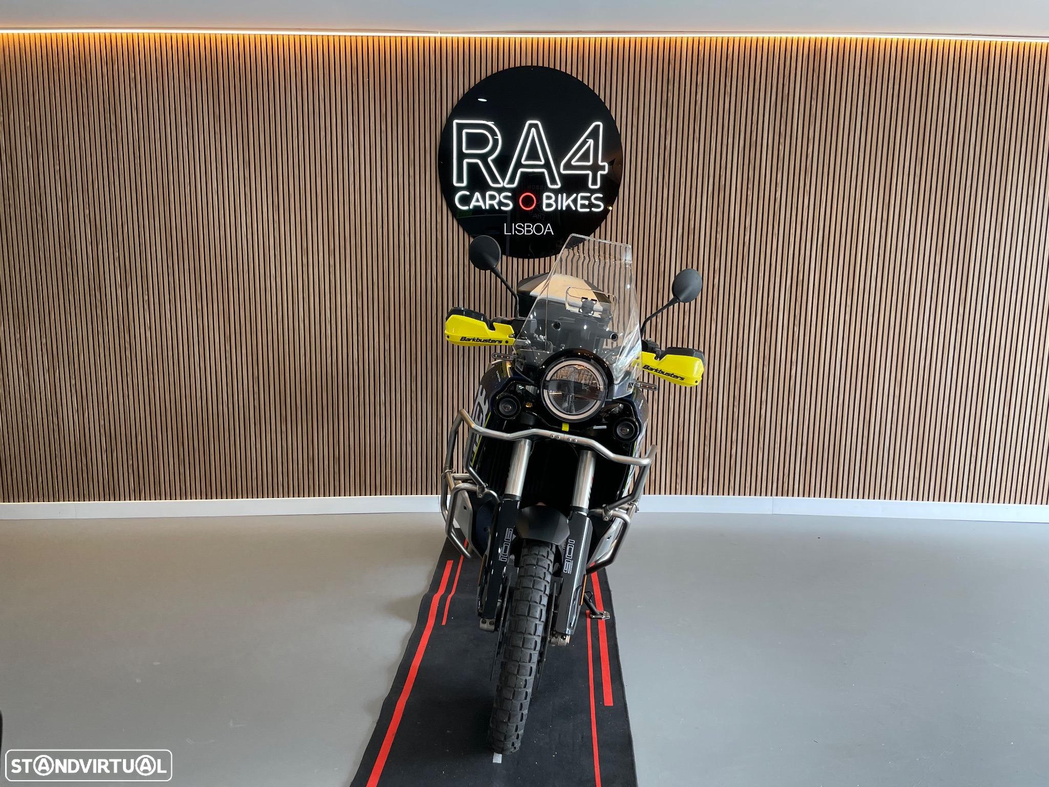 Husqvarna Norden 901 Expedition - 3
