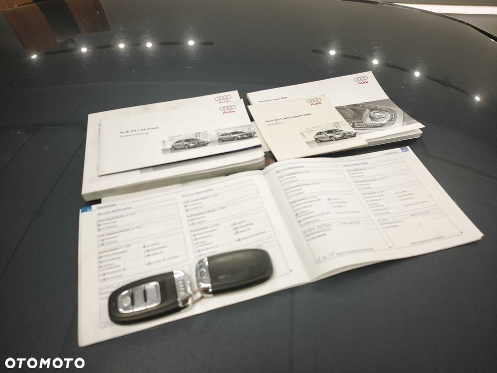 Audi A4 Limousine - 4