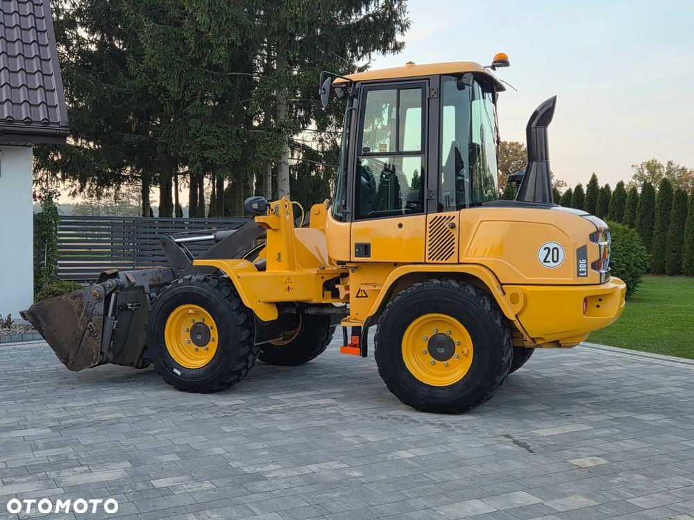 Volvo L30G - 2