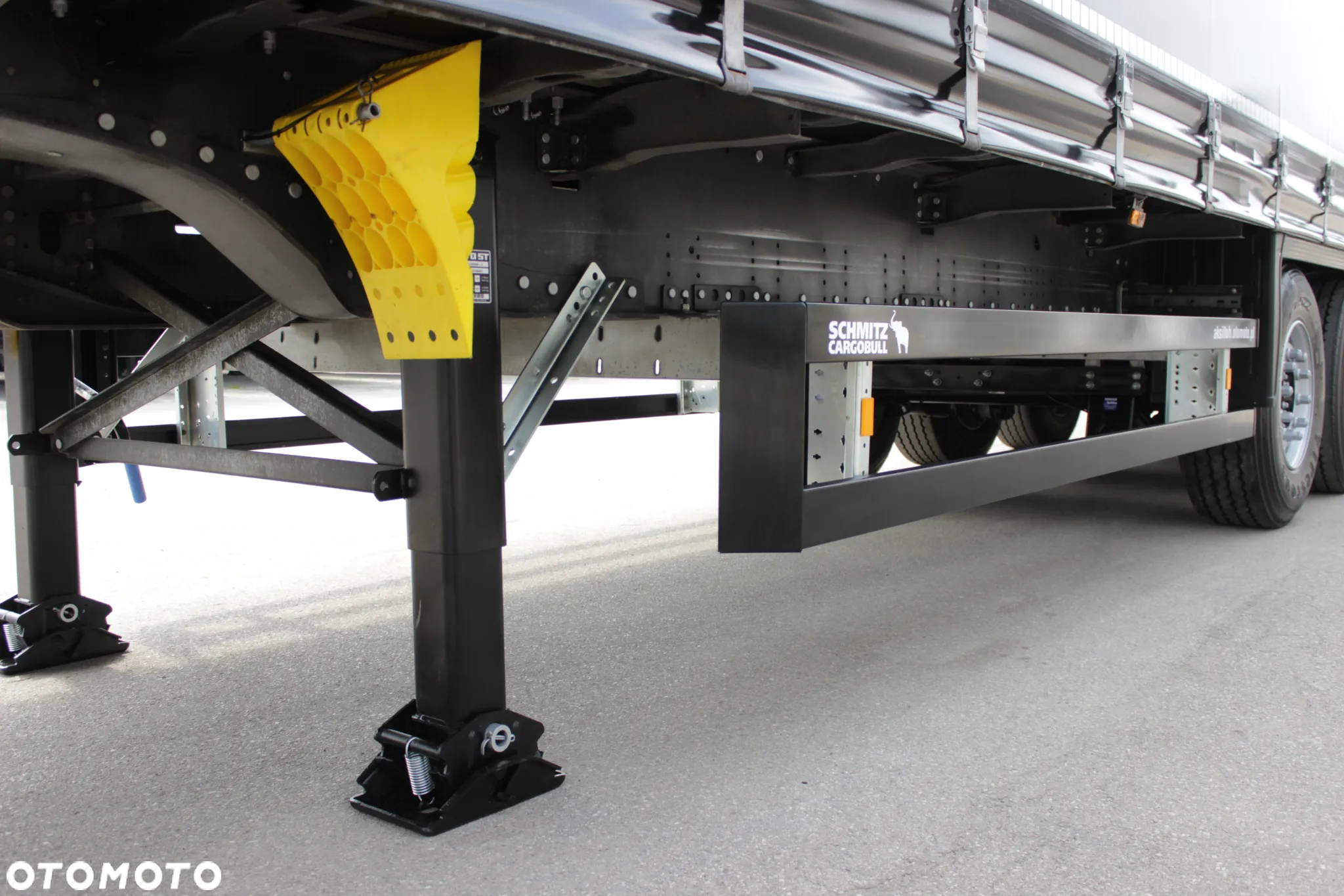 Schmitz Cargobull FIRANA / STANDARD / OŚ PODNOSZONA / MULTILOCK / Certyfikat XL / JAK NOWA / - 15