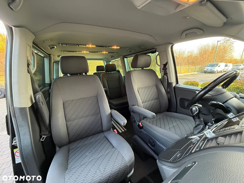 Volkswagen Multivan - 23
