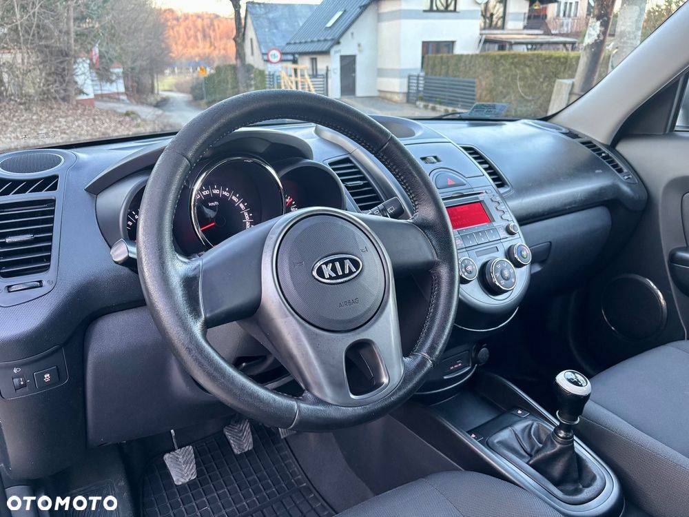 Kia Soul 1.6 CRDI L - 22