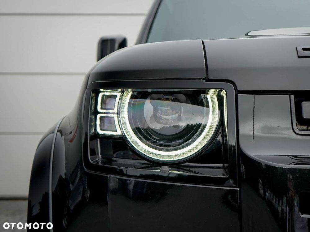 Land Rover Defender - 5
