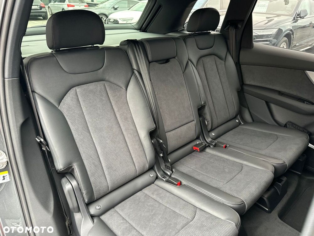 Audi Q7 - 25