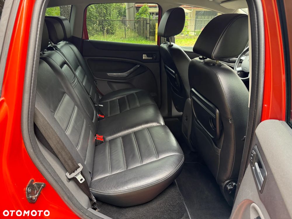 Ford Kuga 2.0 TDCi Titanium - 25