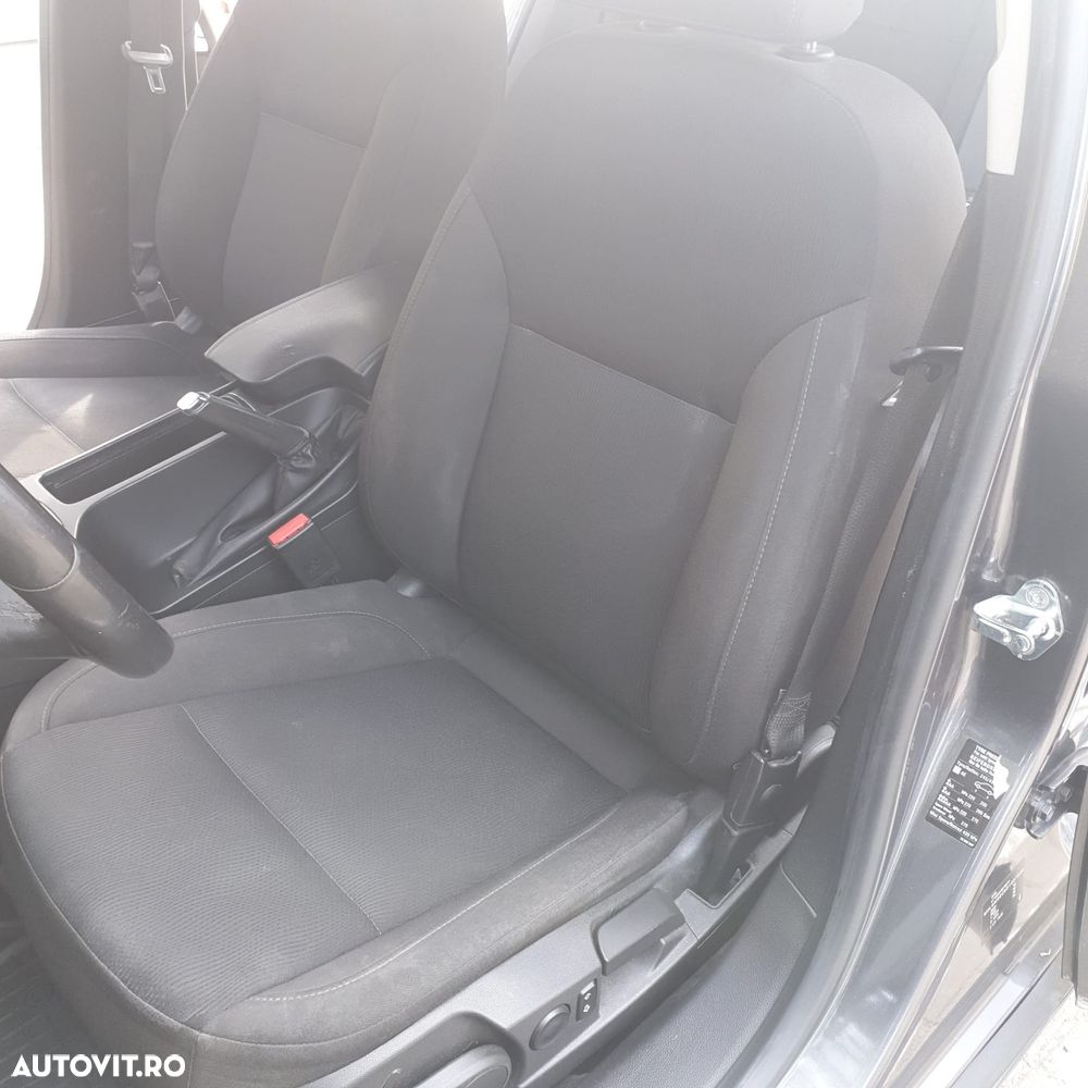 Opel Insignia 1.8 - 15