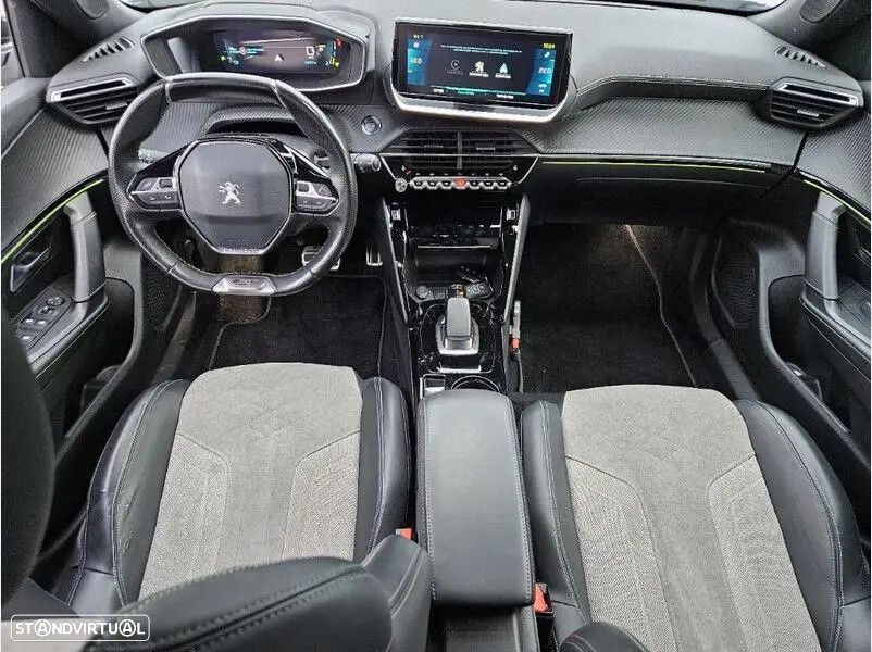 Peugeot e-2008 50 kWh GT - 7