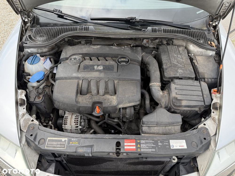 Skoda Octavia 1.6 Combi Ambiente - 39
