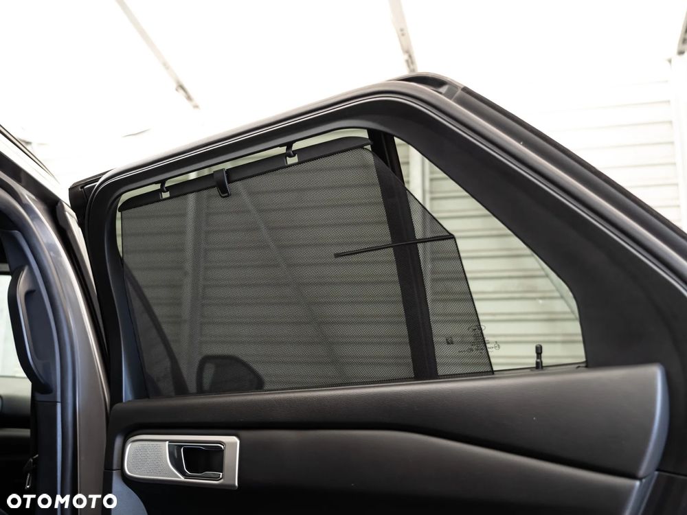 Ford Explorer - 31