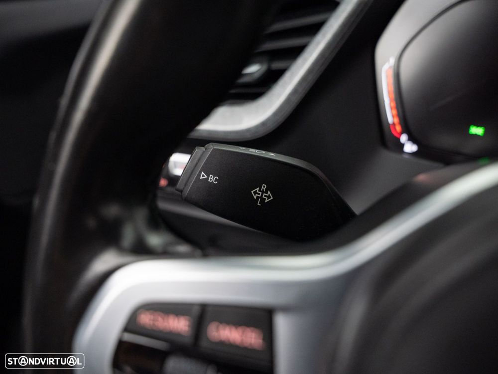 BMW 118 i Pack Desportivo M Auto - 22