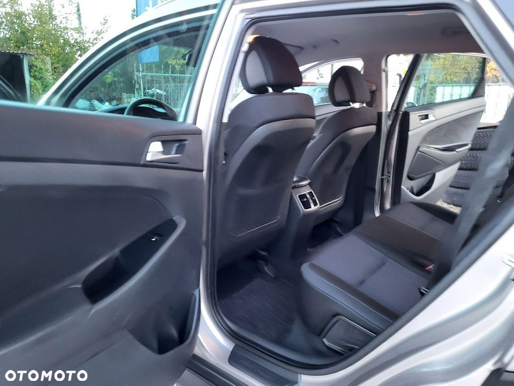 Hyundai Tucson - 16