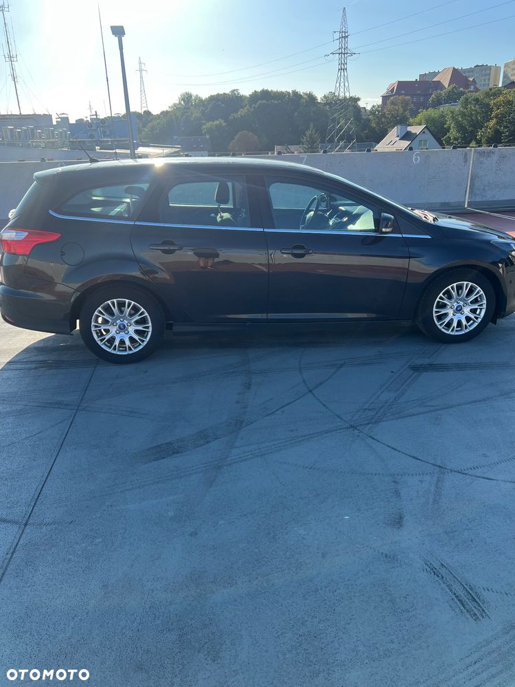 Ford Focus 1.0 EcoBoost Titanium - 3