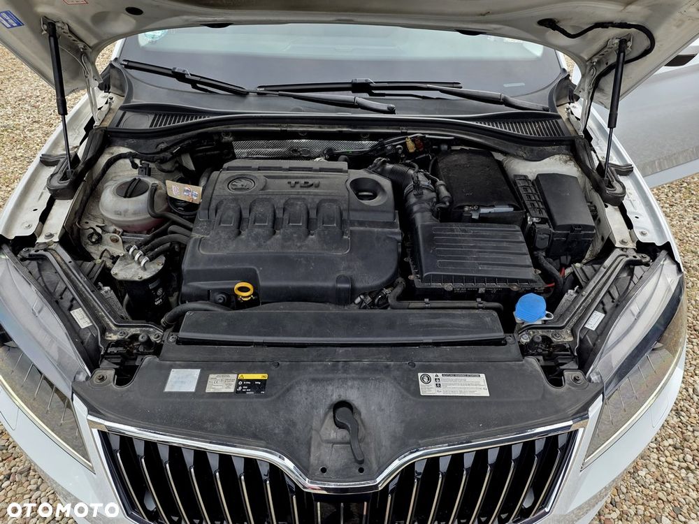 Skoda Superb 2.0 TDI Style DSG - 37