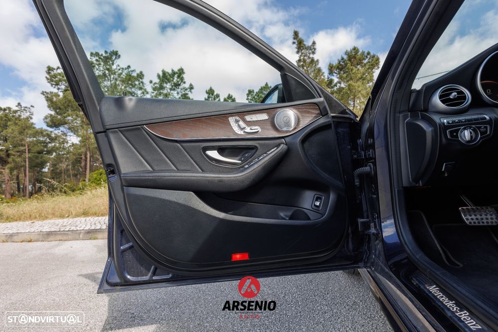 Mercedes-Benz C 300 de AMG Line - 44