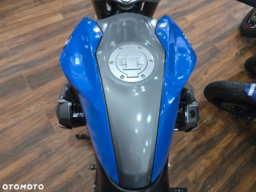 BMW R - 19
