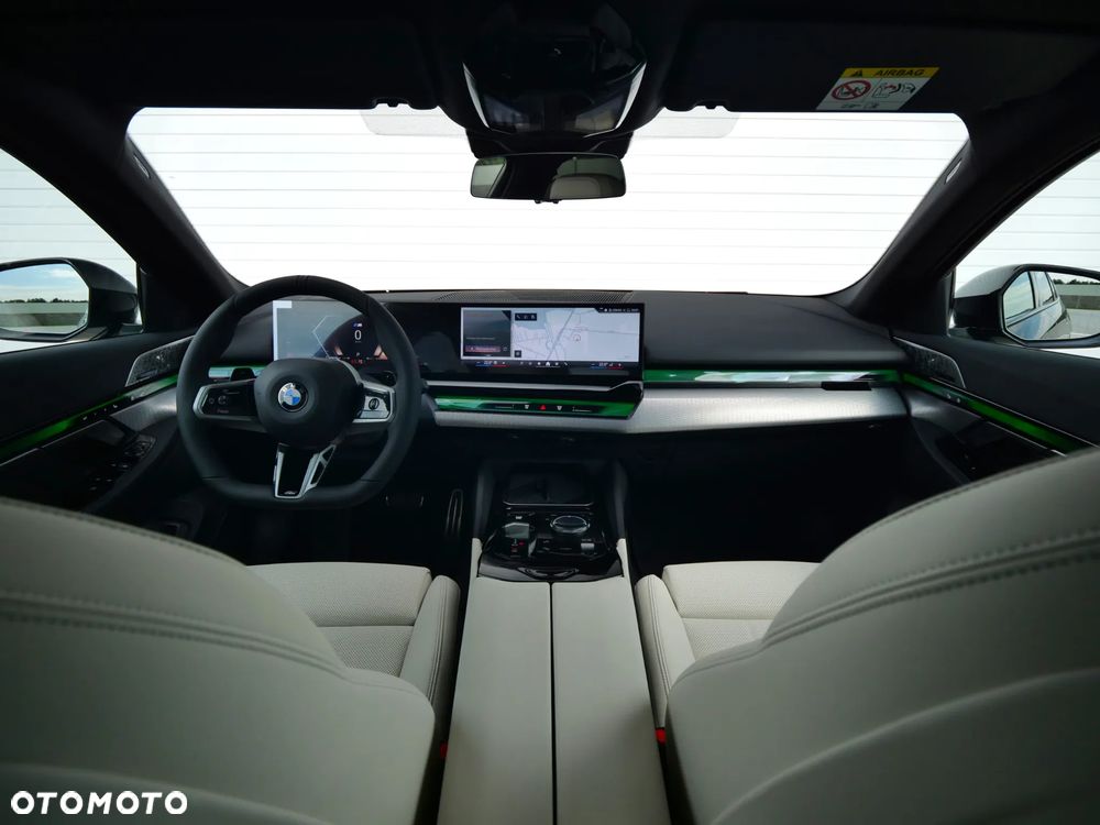 BMW Seria 5 520d xDrive mHEV M Sport - 15