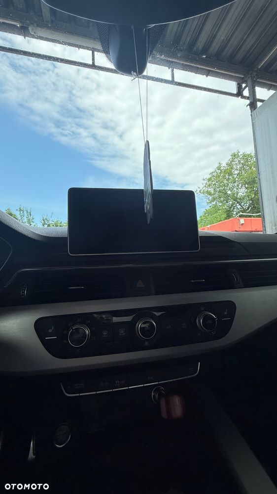 Audi A4 Avant 2.0 TDI Quattro S tronic - 8