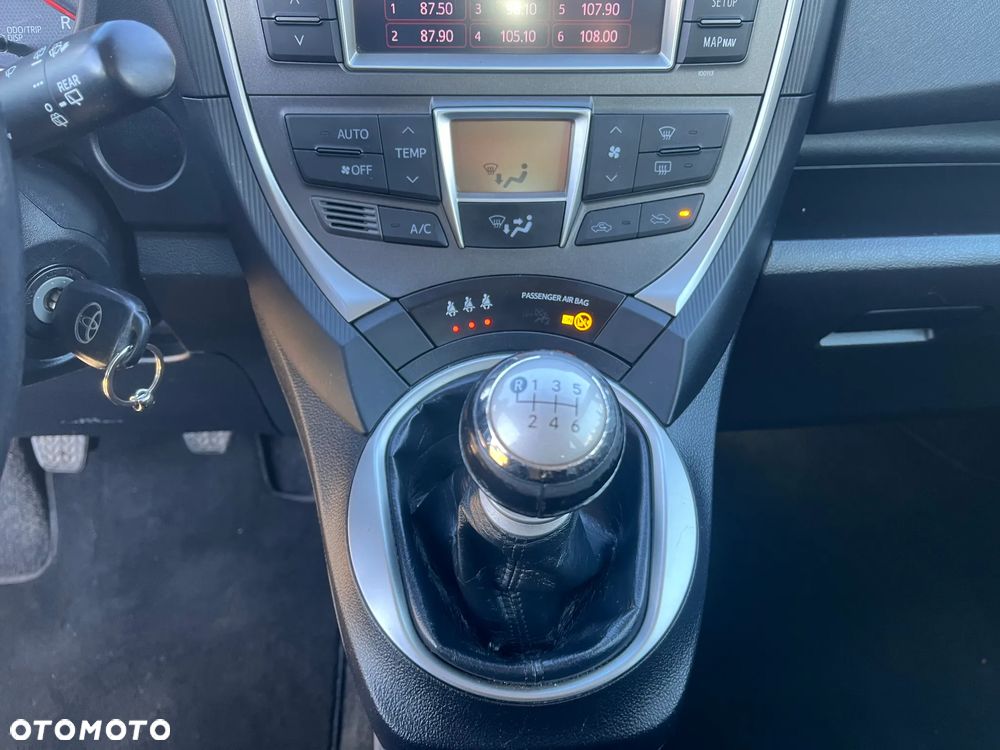 Toyota Verso S 1.33 VVT-i Comfort - 16