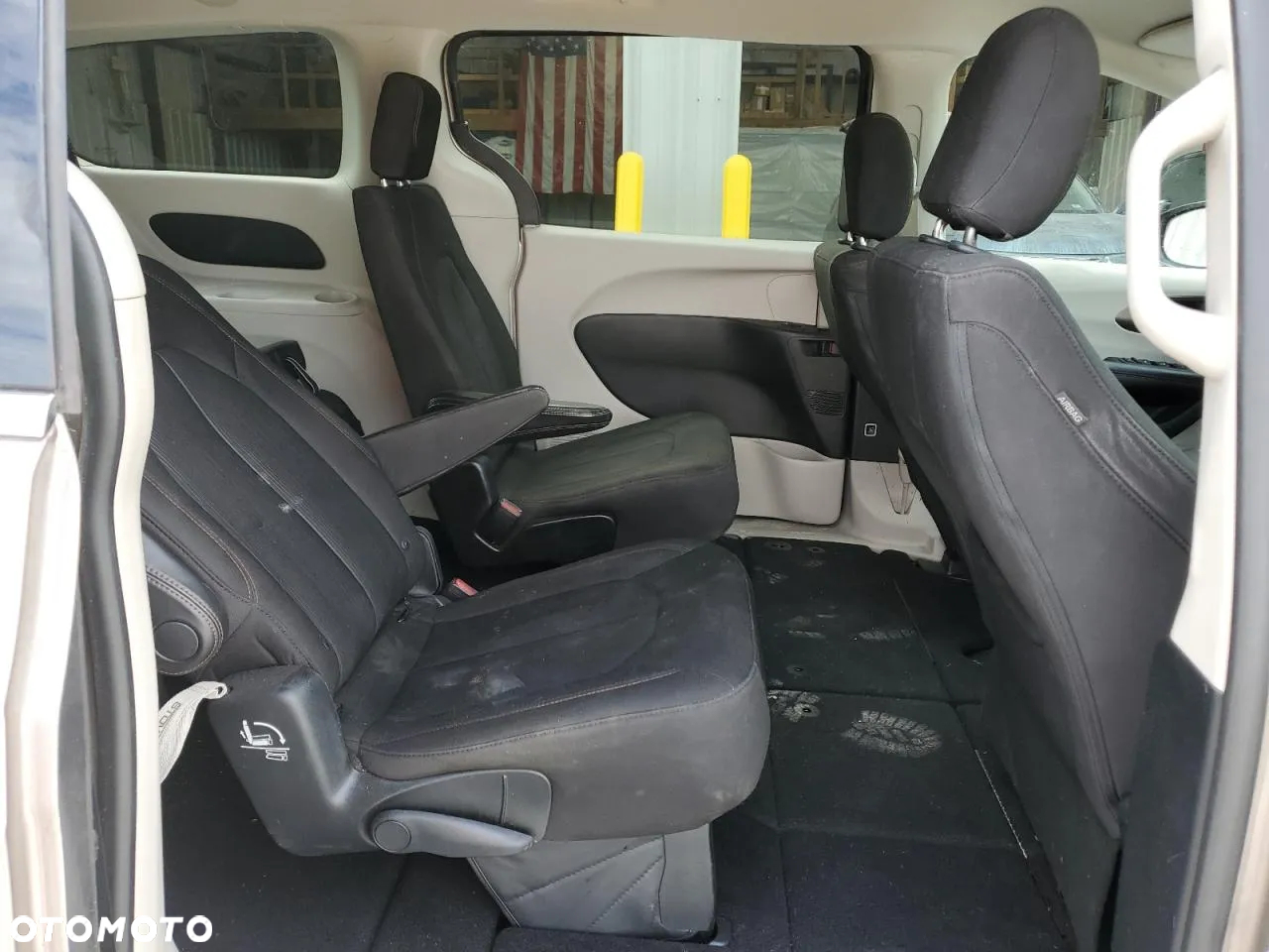 Chrysler Pacifica - 9