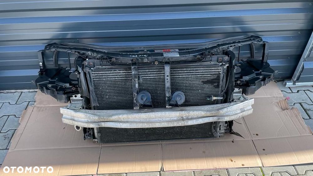 PAS PRZEDNI + CHŁODNICE AUDI A8 D3 LIFT 3.0 TDI