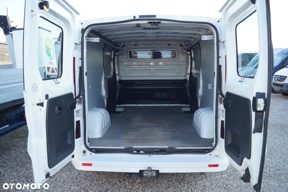 Opel Vivaro - 14