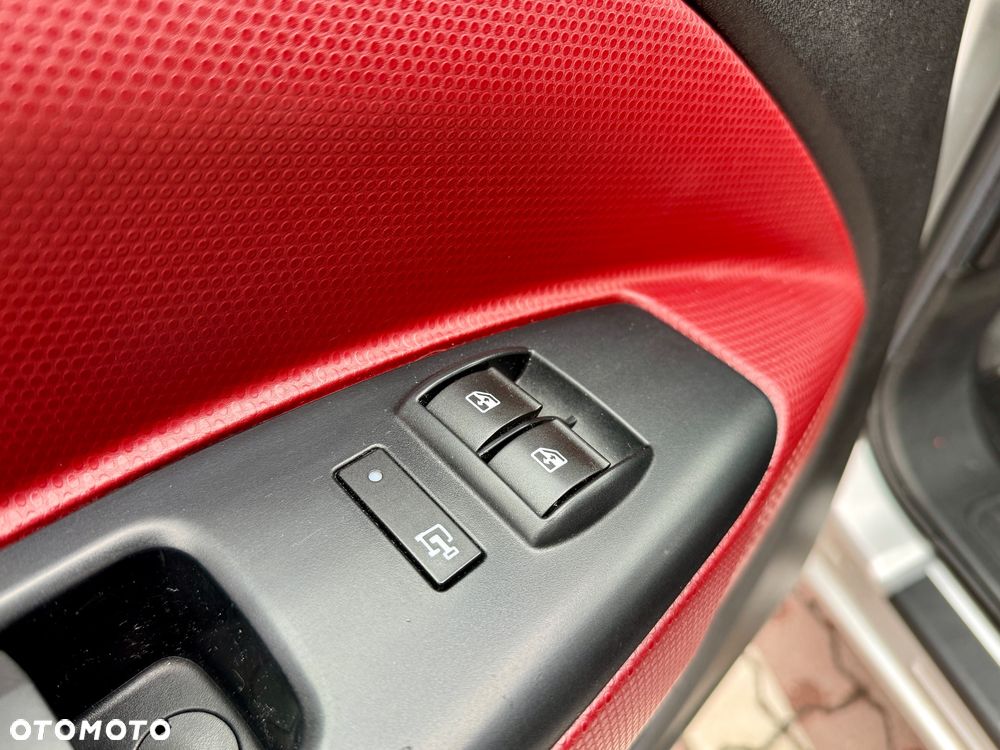 Fiat DOBLO - 17