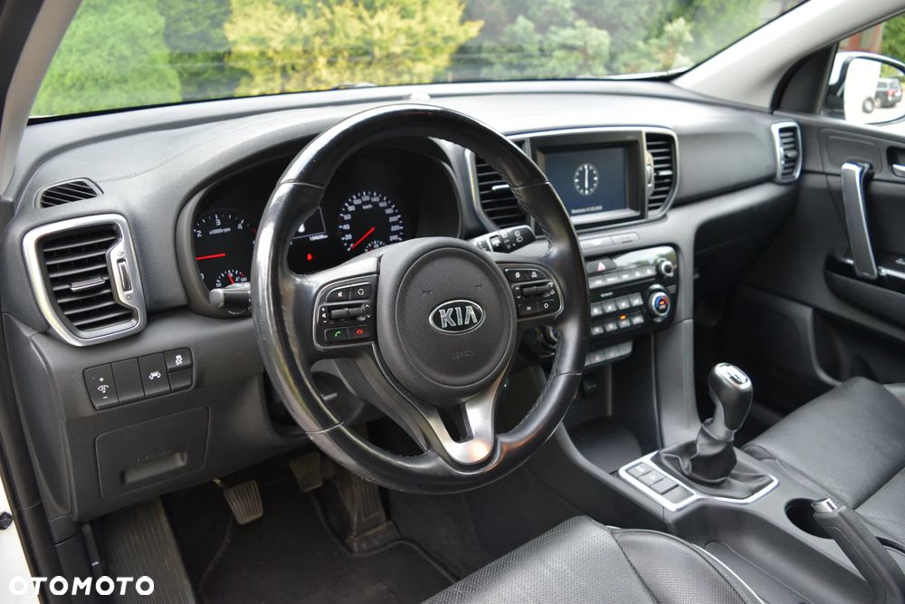 Kia Sportage 2.0 CRDI Business Line 4WD - 29
