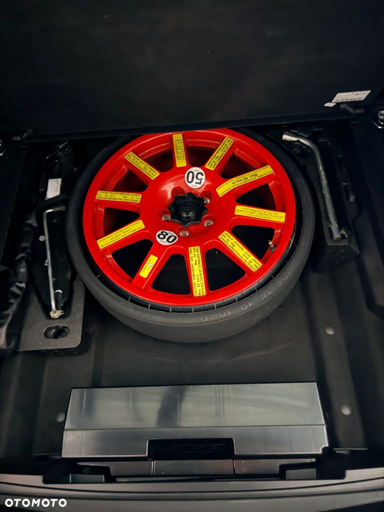 Porsche Macan S - 32