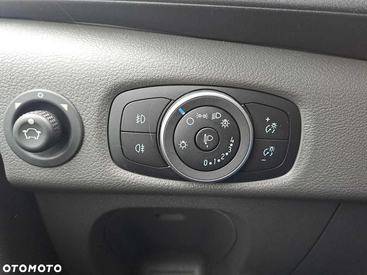 Ford Transit - 12