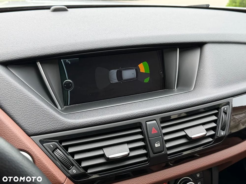 BMW X1 sDrive20d EfficientDynamics Edition xLine - 22