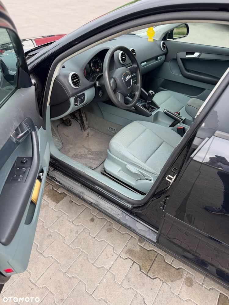 Audi A3 Sportback 1.6 Ambition - 12