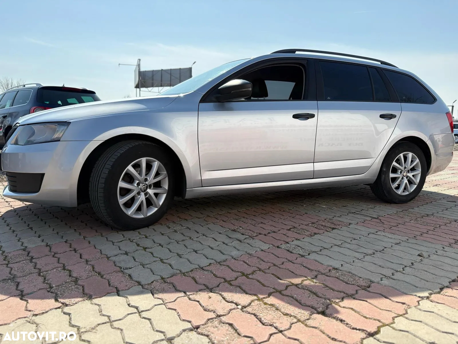 Skoda Octavia 1.6 TDI Ambiente - 17