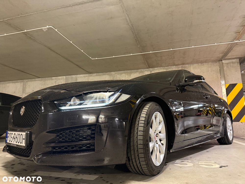 Jaguar XE - 34