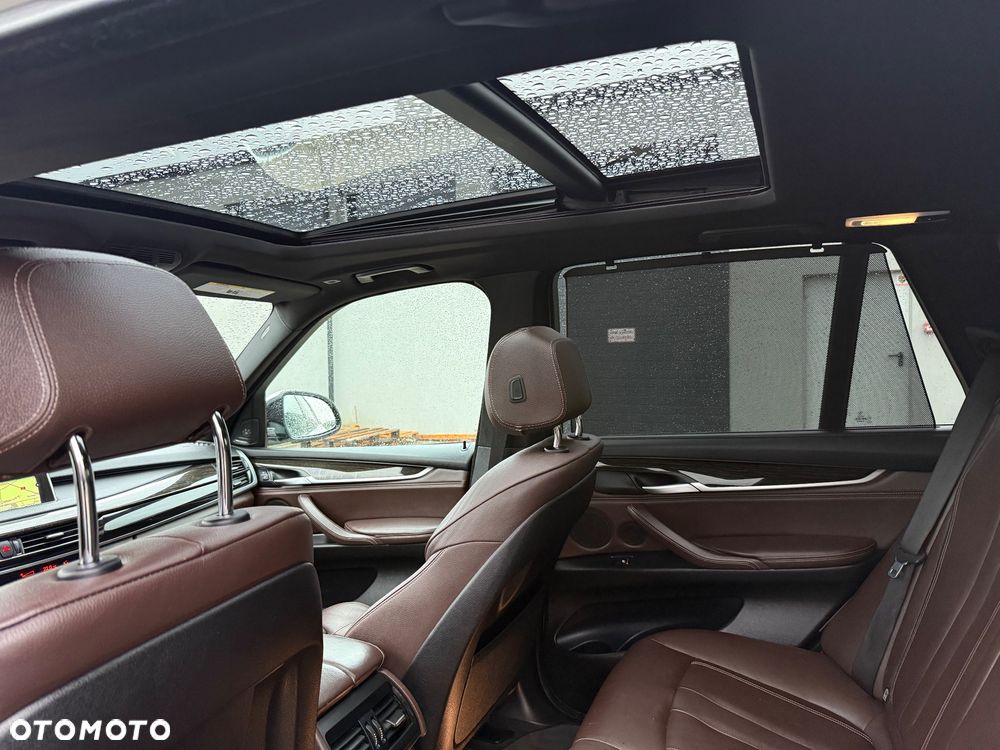 BMW X5 xDrive50i Sport-Aut - 7