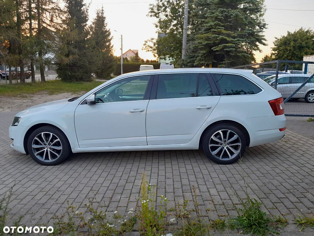 Skoda Octavia 2.0 TDI DSG Premium Edition - 2
