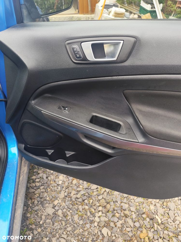 Ford EcoSport - 13