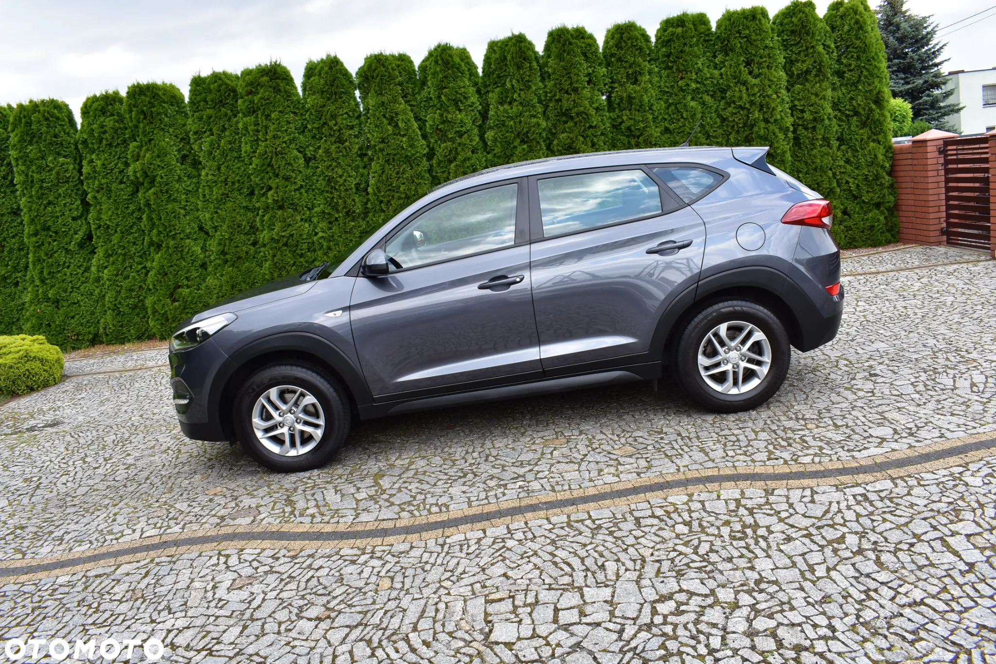 Hyundai Tucson 1.6 GDI BlueDrive Comfort 2WD - 16