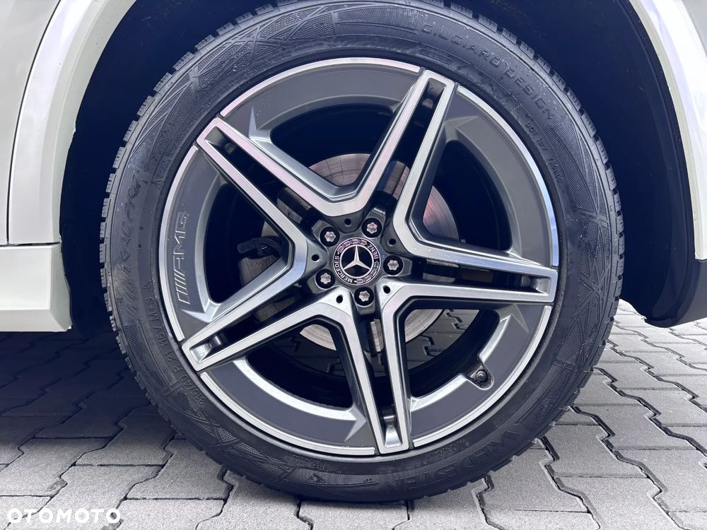 Mercedes-Benz GLS - 10